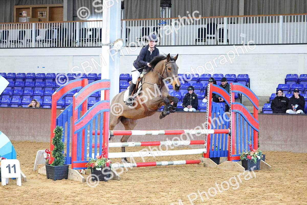 SBM_005536 - Class 22 - Bliss of London Novice Winter Championship Qualifier 90cm
