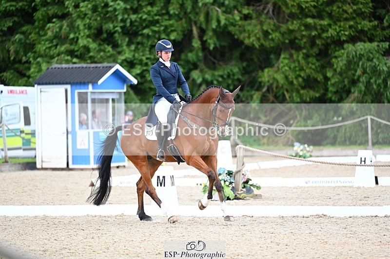 240524-142637-10257 - 531-KUNO_SMH-Isabel_White