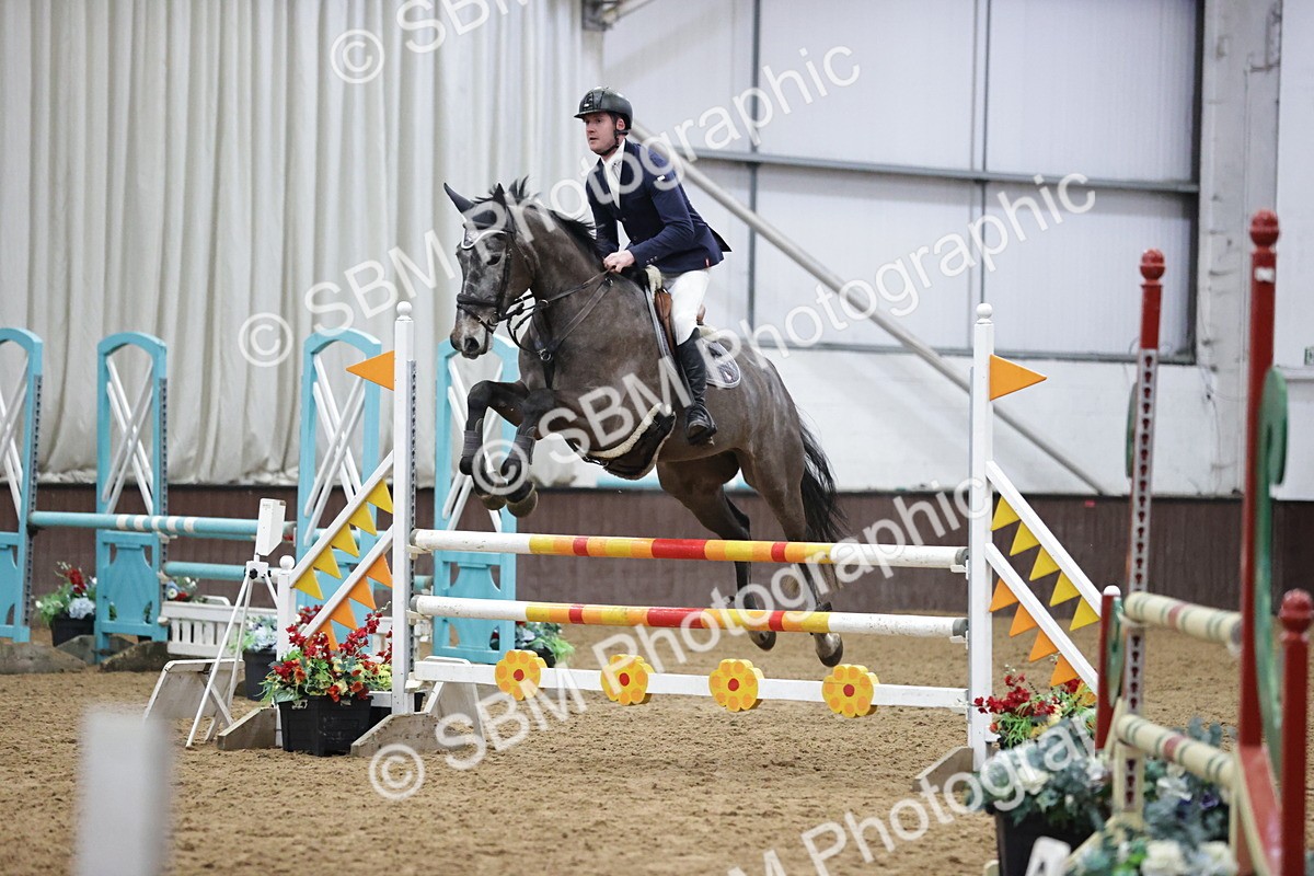 SBM_000737 - Class 3 - Nupafeed Supplements Senior Discovery/ 1m Open