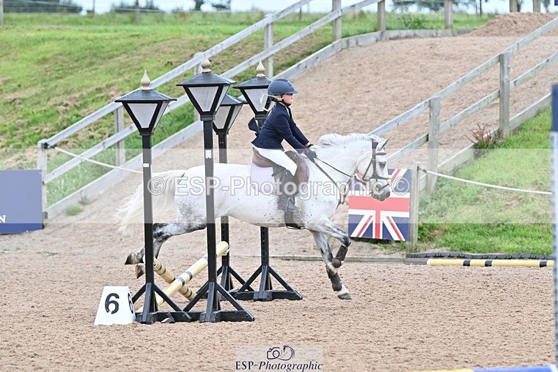 240813-160020-00132 - Clear round & 60cm