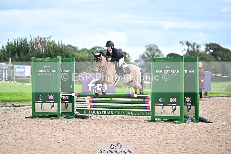 250921-150530-03987 - Cls 20 Pony 80cm Derby