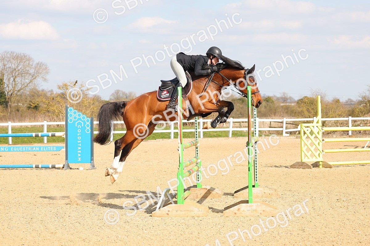 SBM_001529 - Class 4 - Senior Newcomers - 1.10m