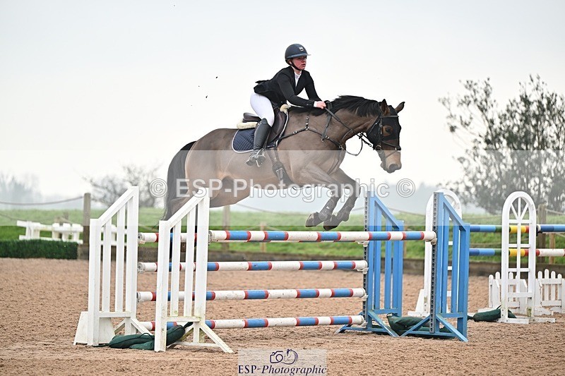 250122-143555-00673 - Cls 6 Foxhunter and 1.20m
