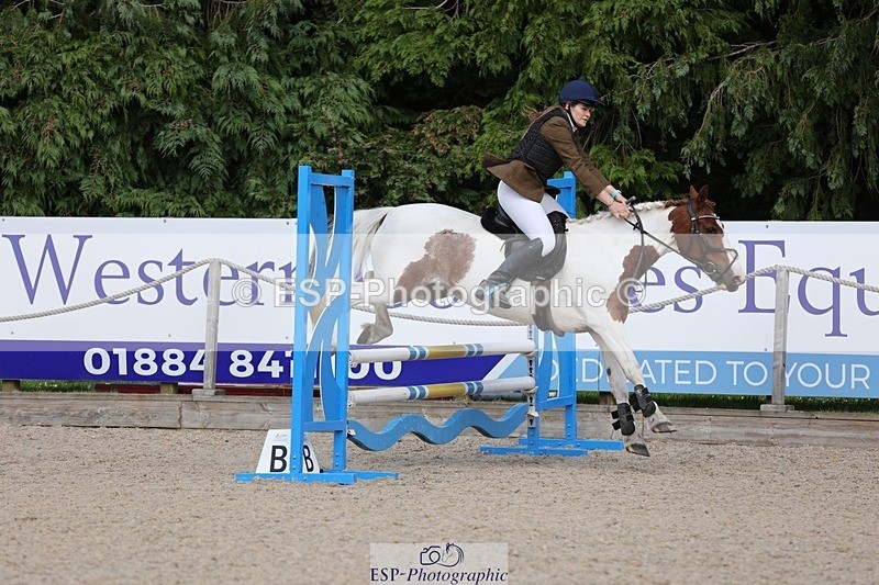 240615-163627-02343 - Cls 11&12 Club and Schools 80cm