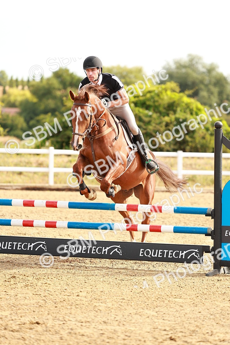 SBM_002102 - Class 8 - Clear Round
