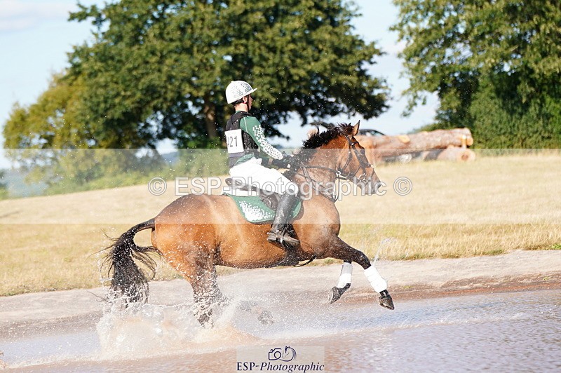 250802A-181116-09364 - I-421-Connor.Heard-CHARLIE.BUBBLES