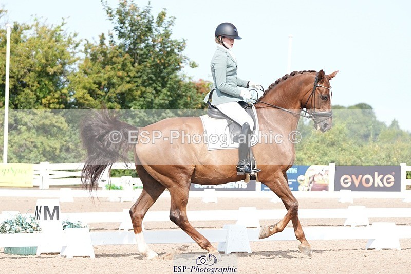 250815-102206-00402 - 009-Rebecca.HeavenAfortinius