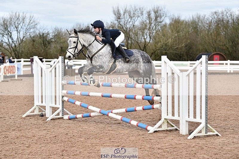 231203A-113958-00928 - Cls 4 Newcomers & 1m Open