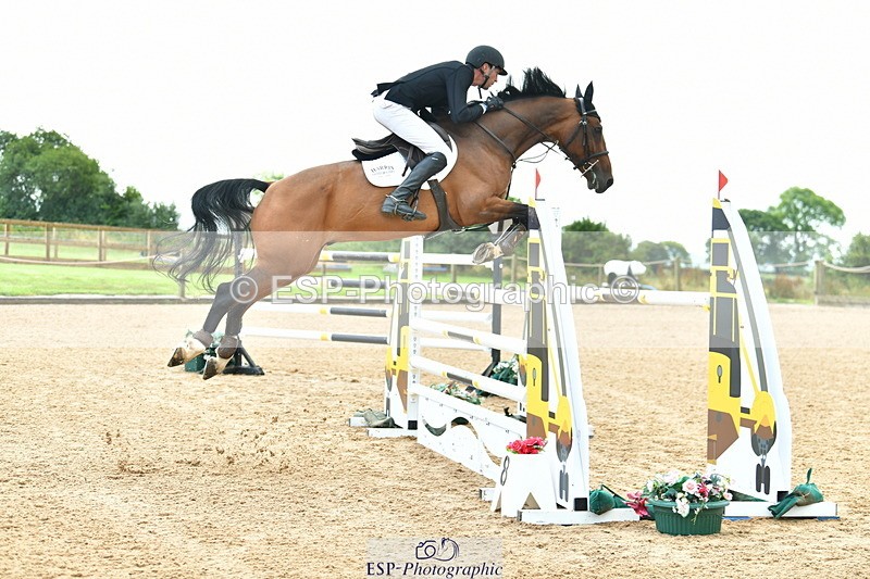 230723A-095824-10723 - Cls 4, 2 Star Small 1.30m