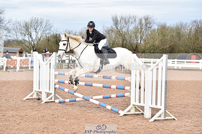 231203A-113134-00894 - Cls 4 Newcomers & 1m Open