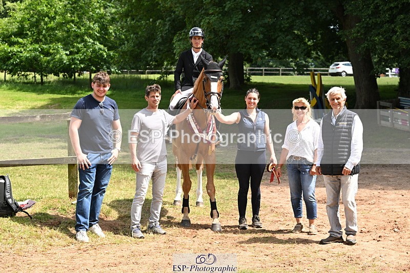 250615A-140814-11228 - Cls 38 Snr 1m40 GP