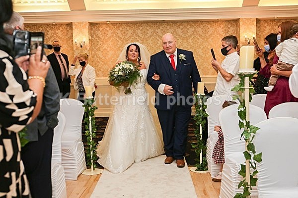 148 - Eric Rooney and Philomena Furey Castle Arch Hotel