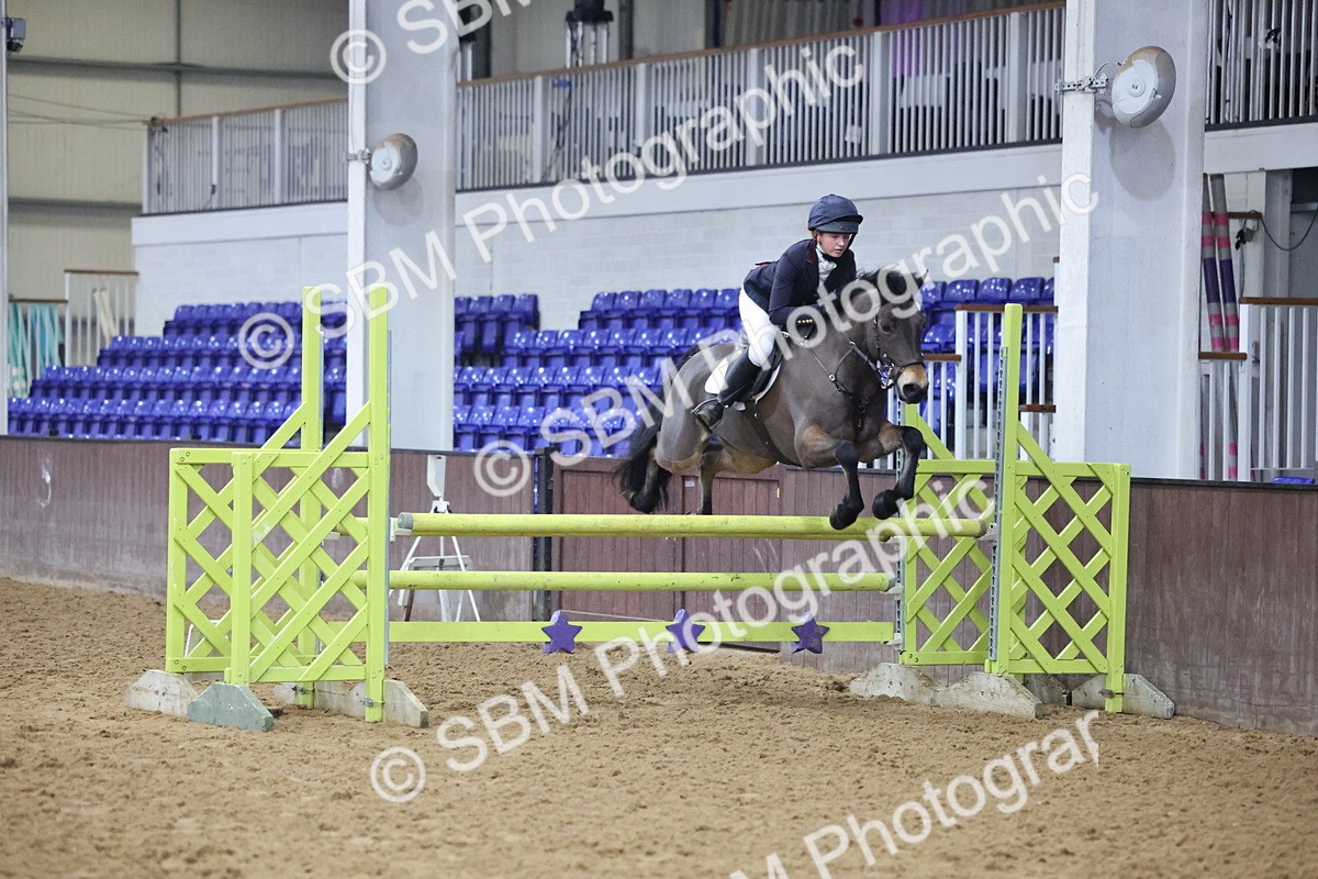 SBM_003210 - Class 11 - Blue Chip Pony Newcomers - 1.00m Open