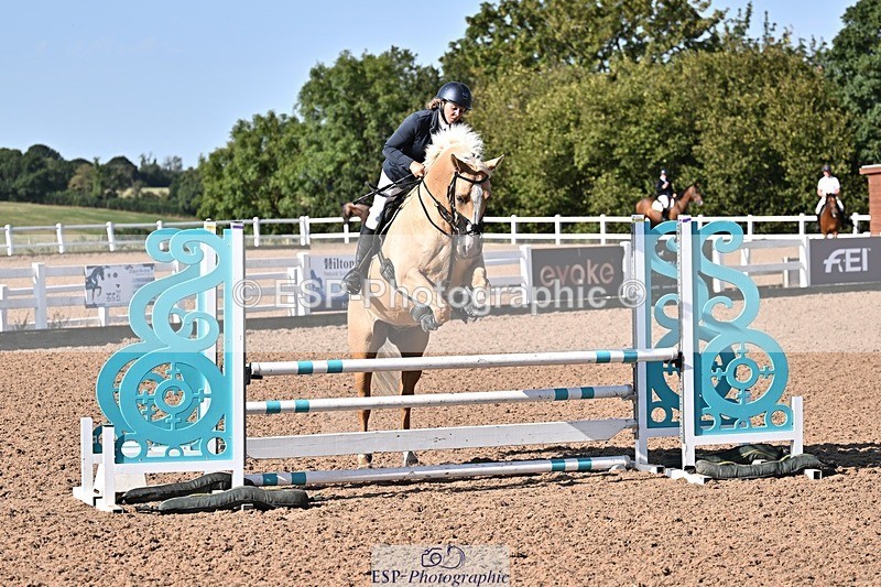 260812-093145-00046 - Cls 2 British Novice and 90cm