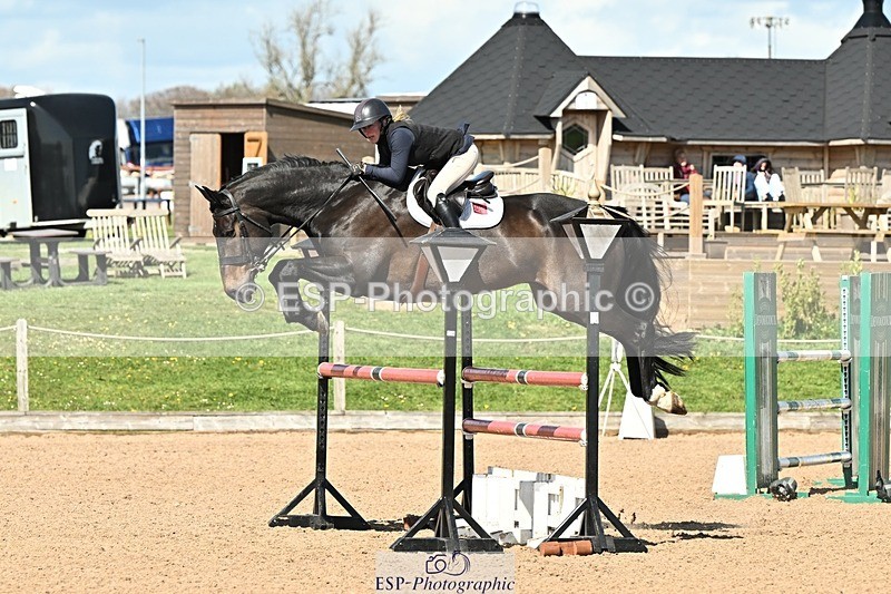 250416-151426-01650 - Cls 6 Foxhunter and 1.20m
