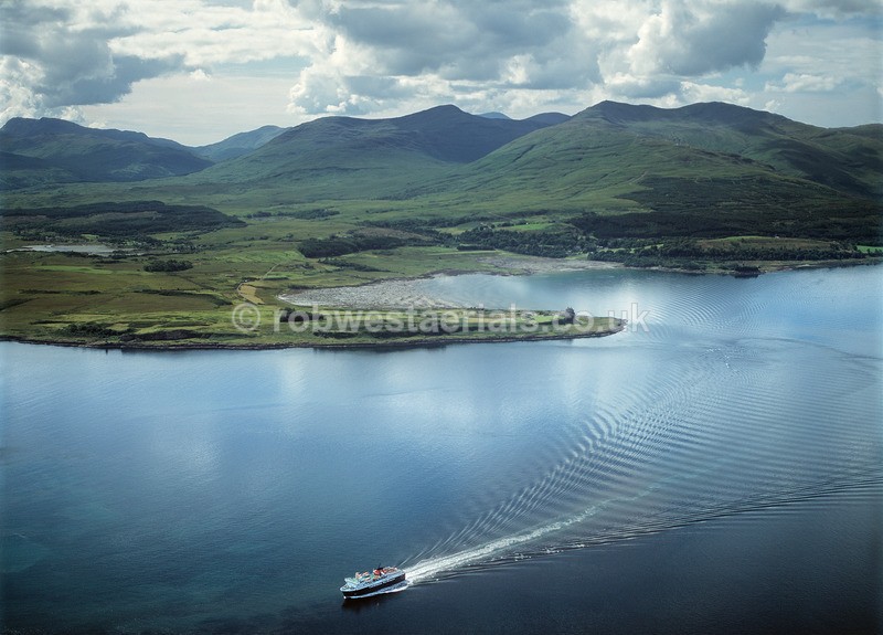 A00140A Islands Ferry to Oban in 2001 - West and south coastlines