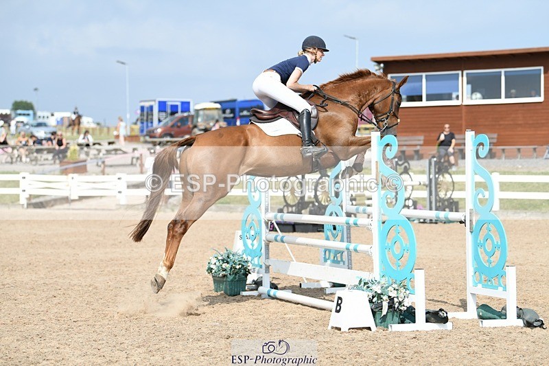 250725-162500-03909 - Cls 10 1.05m Amateur Quali