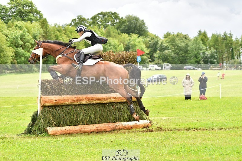 240526-141952-23470 - 501-BRUNO_FG-Edie_Campbell