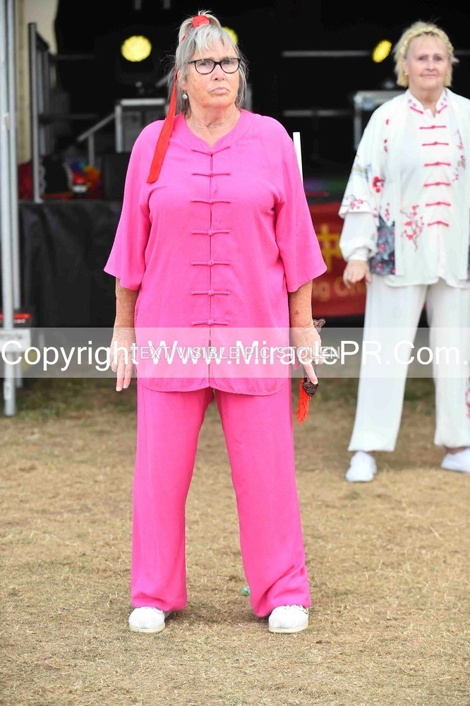 SH4_1521 - Tai Chi with Lisa Kay.