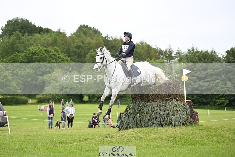 240525-154542-16879 - 225-SLEEHAUN_DANCER-Megan_Lawrence