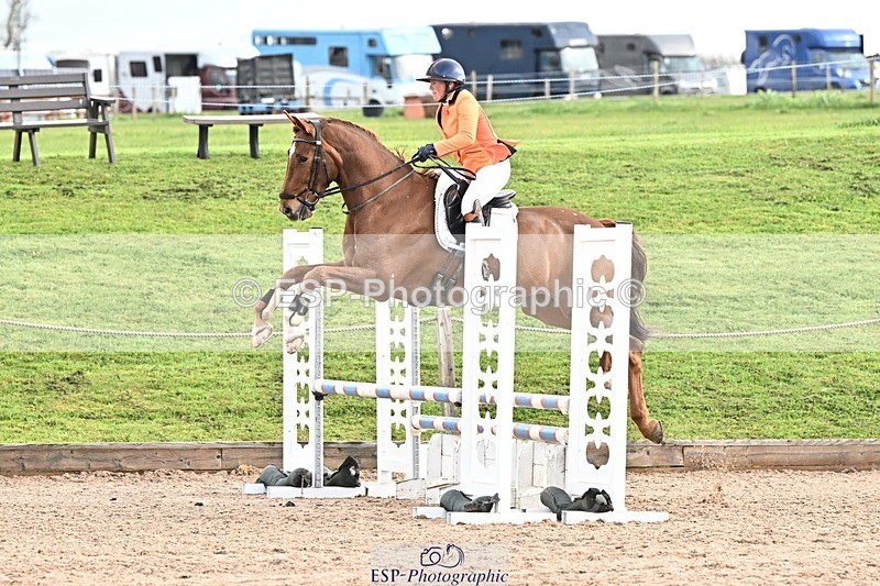 250416-092342-00049 - Cls 1 British Novice and 90cm