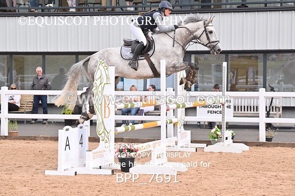 BPP_7691 - CLASS 16 FRI GFS Saddles Senior Newcomers/1.10m Open
