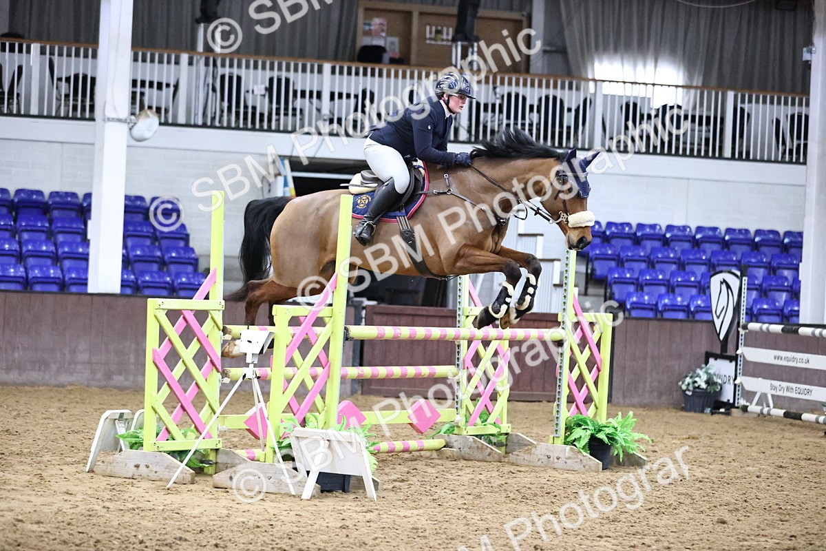 SBM_005688 - Class 17 - Senior Newcomers 1.10m