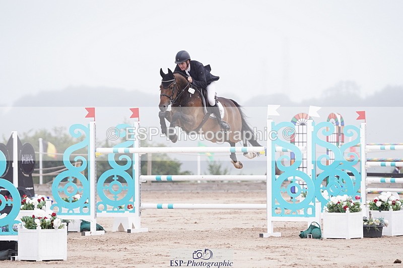 240720A-094914-13926 - Cls 3, 3 Star Small Tour 1.40m