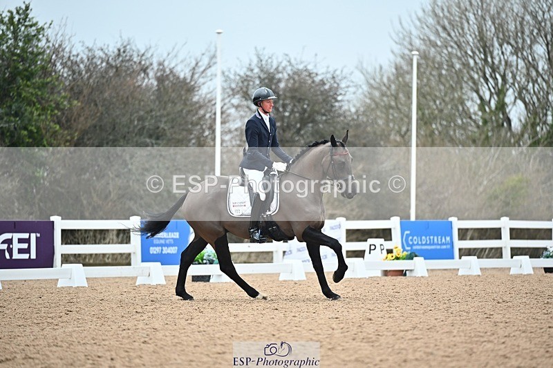 250214-115524-01195 - 132-Ben.James-Onyx.T