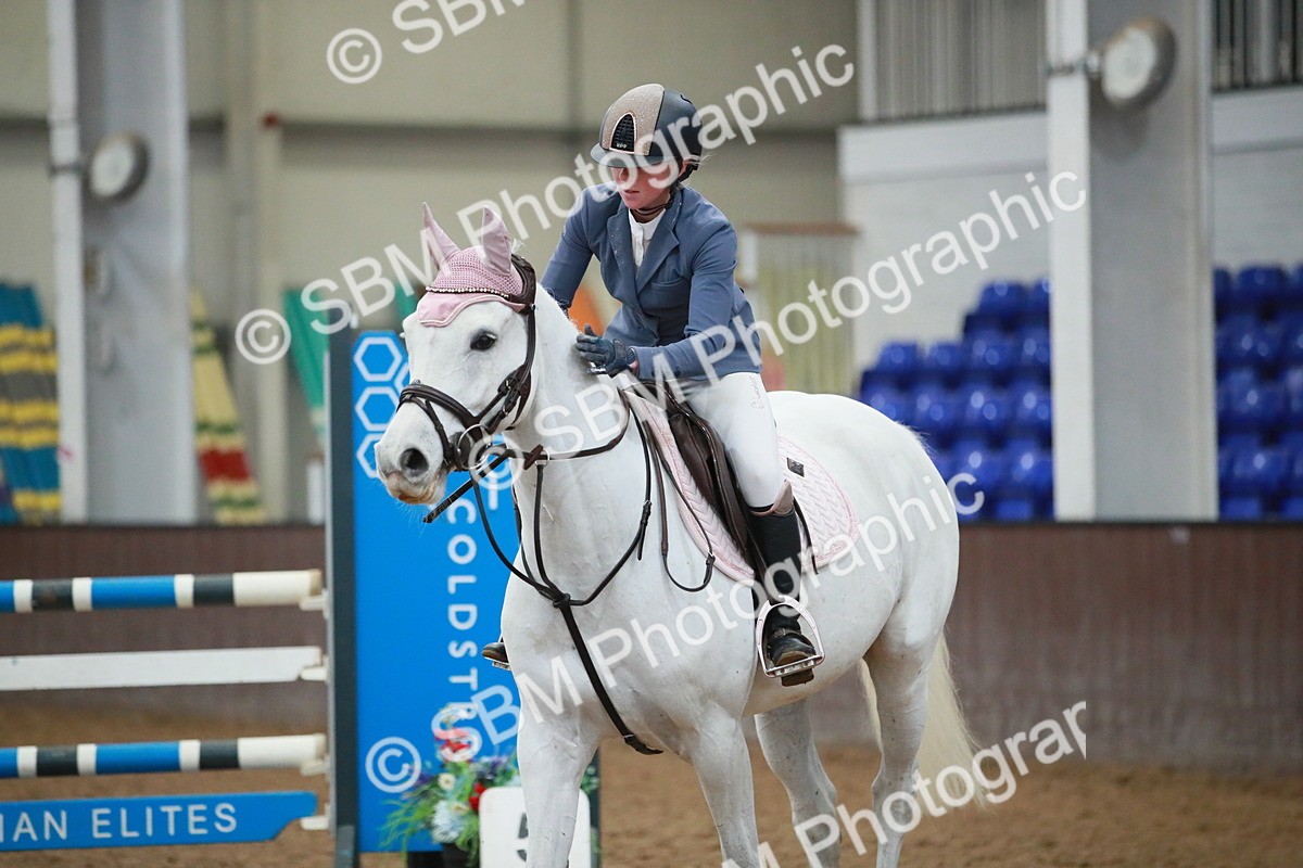 SBM_000993 - Class 4 - Senior Newcomers - 1.10m Open