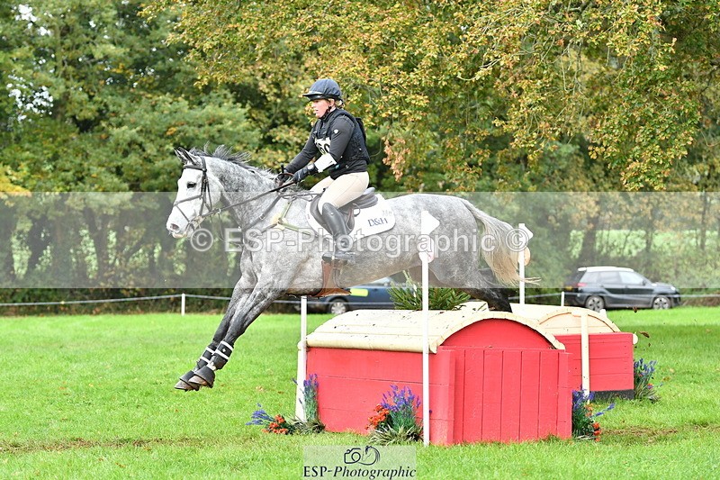 251025A-104804-17505 - D-360-Hannah.Norvill