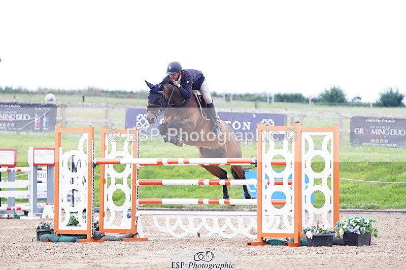 240802A-170608-05800 - Cls 19 National 1.30m Open