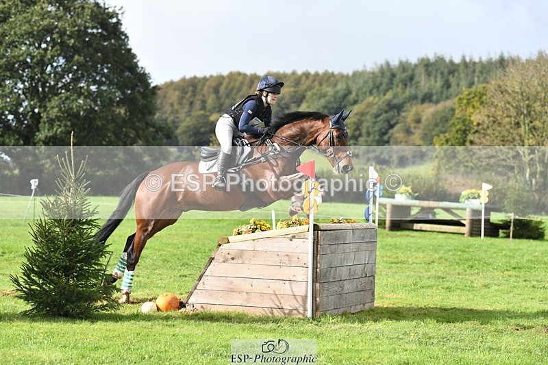 231020-120612-08492 - 040-DODINGTON-Sophie.Wildern-XC