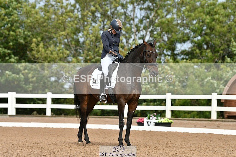 250906-100405-00557 - 098-Lucie.StokoeDionis