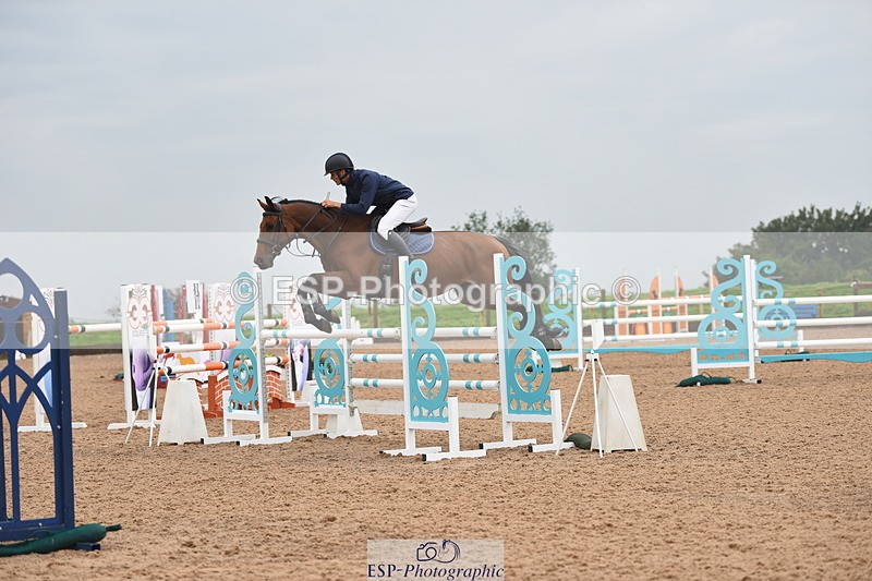 230916A-103404-03838 - Cls 14 Snr Foxhunter