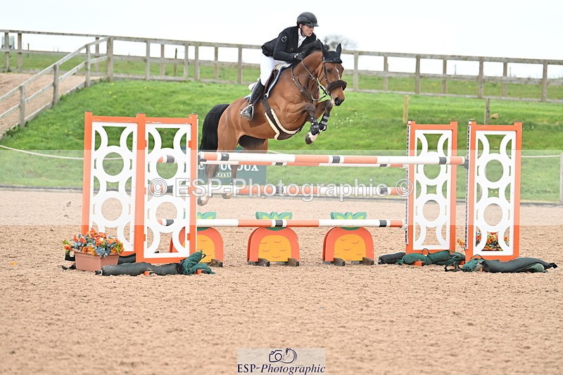 240405A-153101-02302 - Cls 6 National 1.40m Open