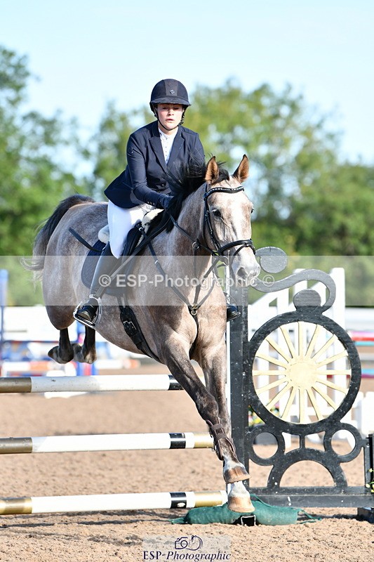 240913A-092132-02908 - Cls 20 Snr British Novice and 90cm Open