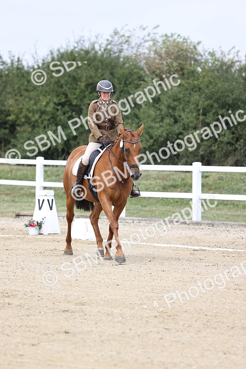 SBM_017403 - Class 14 - Novice 23 - 13.52-14.55