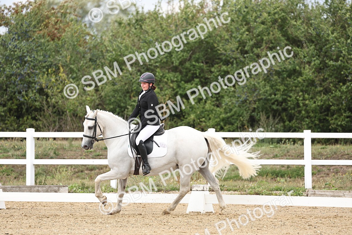 SBM_003744 - Class 8 - Novice 3 Champs
