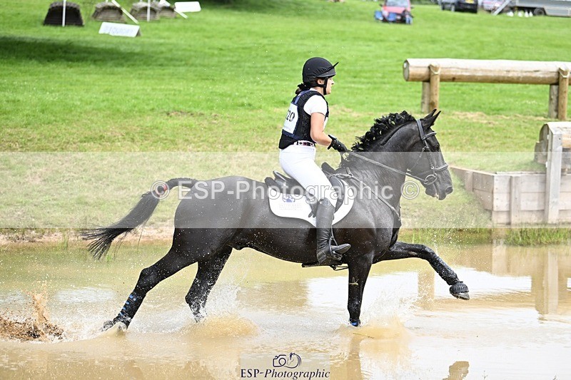 240803-143108-08243 - 220-Eleanor_Newcombe-MR_DARCY