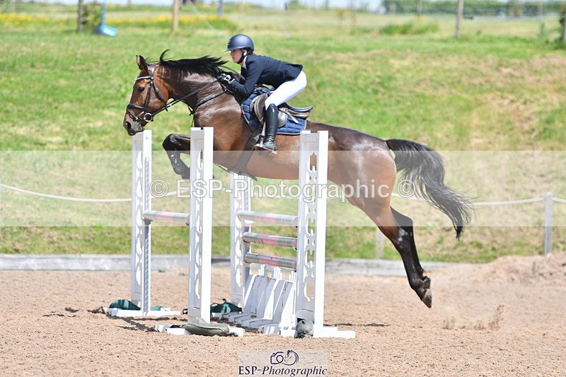 240609A-131553-05559 - Cls 18 Snr Newcomers and 1.10m Open