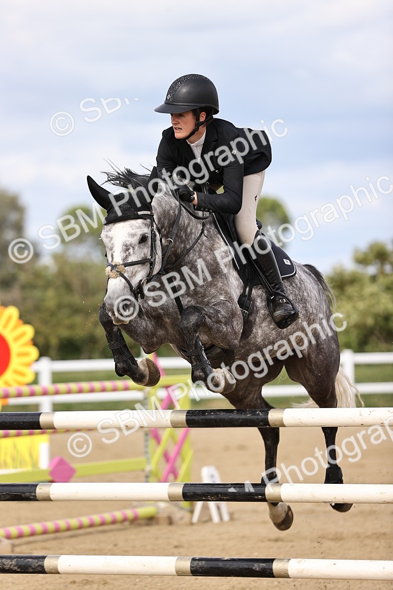 SBM_003582 - Class 13 - Senior Foxhunter - 1.20m