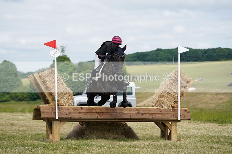 240630X-152258-9738 - 504-Lizzie_Luxton-ON_TOP_II