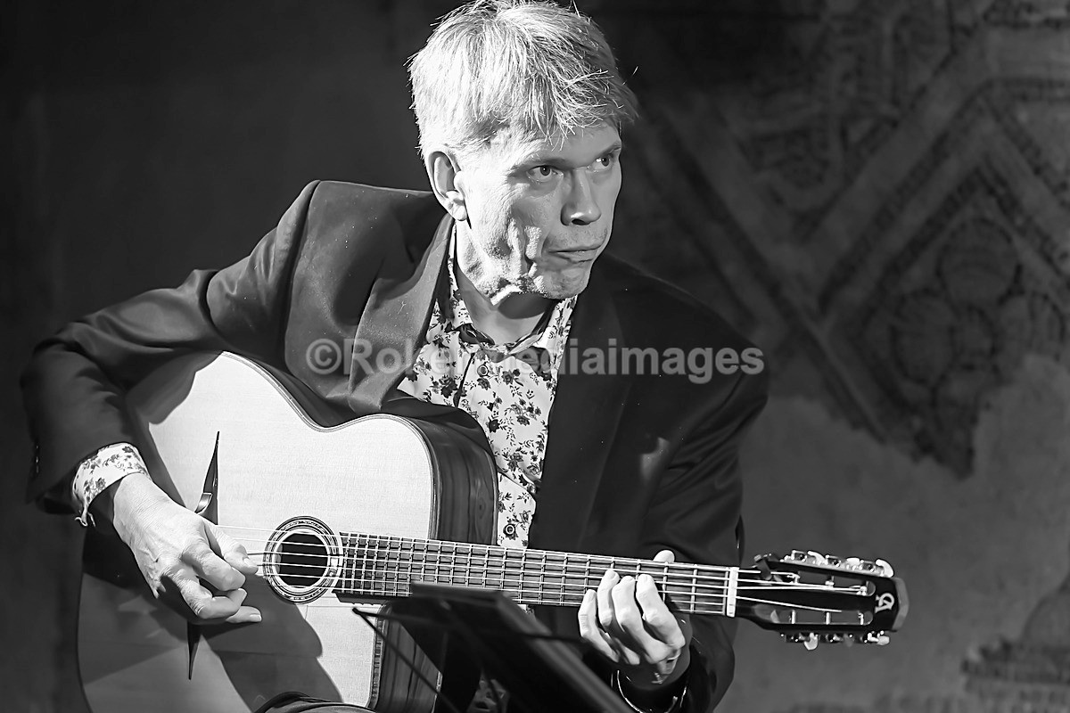 020A5142 - Andrew Hooley