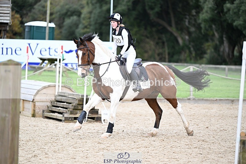 241117-135804-04357 - Cls 3 90-95cm 13.00 to 14.00