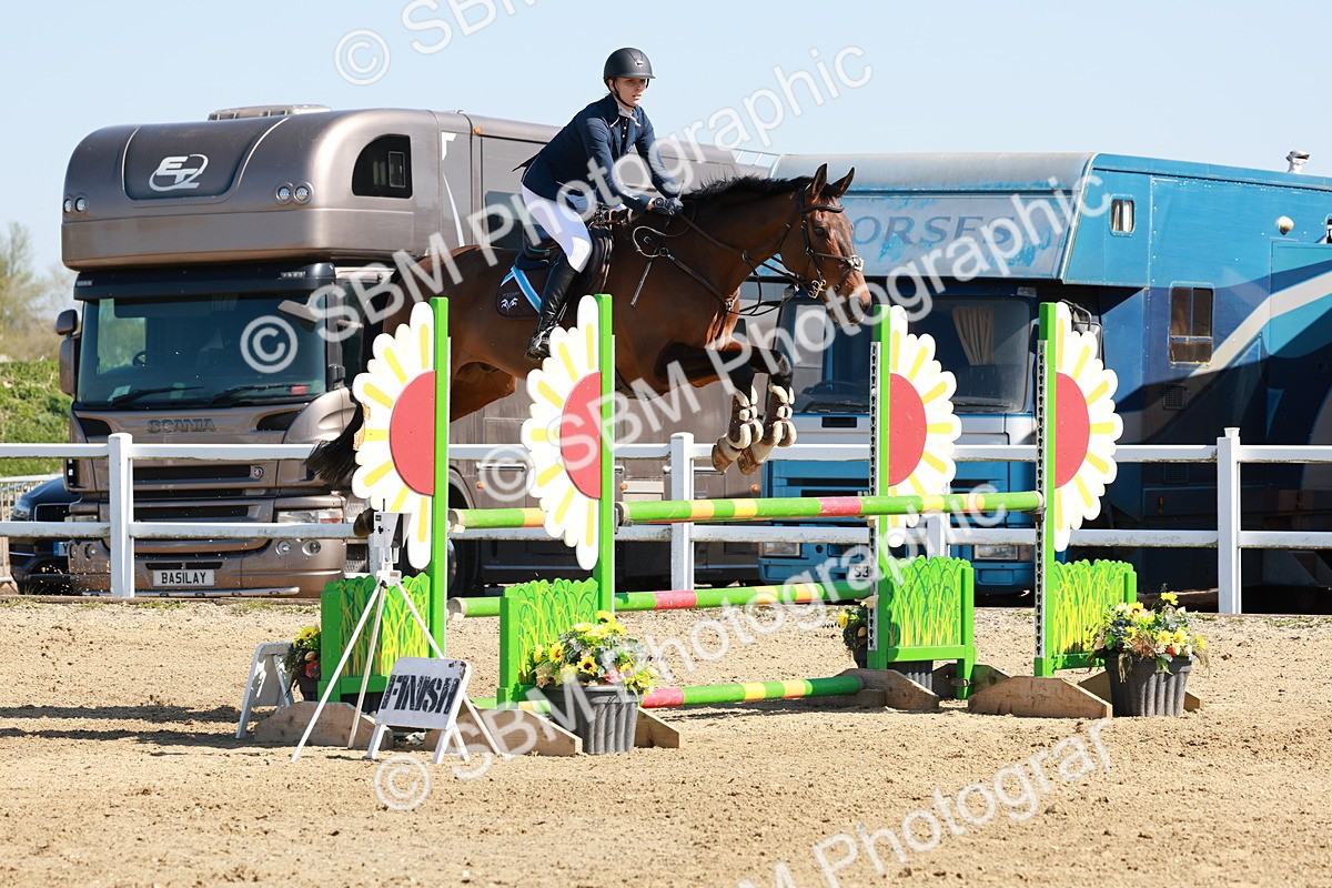 SBM_004467 - Class 17 - Senior Newcomers - 1.10m