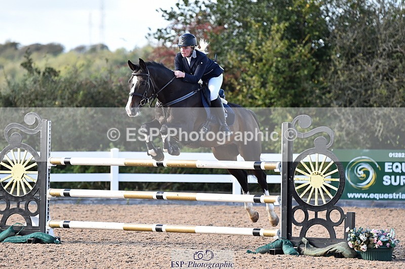 231014A-135924-05174 - Cls 15 1.05m Amateur Q 2nd R