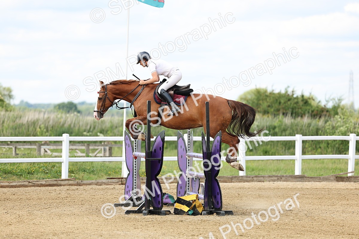 SBM_005912 - Class 19 - Senior Newcomers - 1.10m