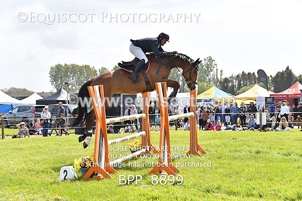 BPP_8899 - CLASS 3 The RHS Andrew Hamilton Coach Novice Qualifier (1.20m)