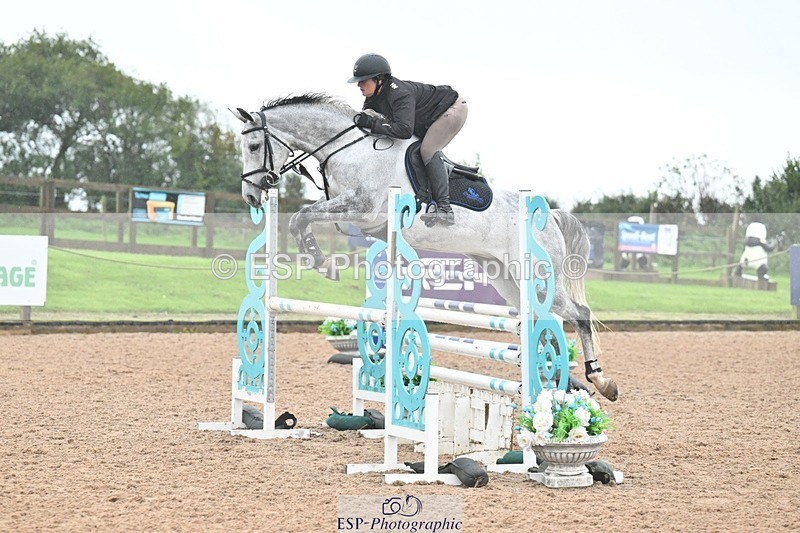 251003-123234-00754 - Cls 2 Newcomers and 1.10m